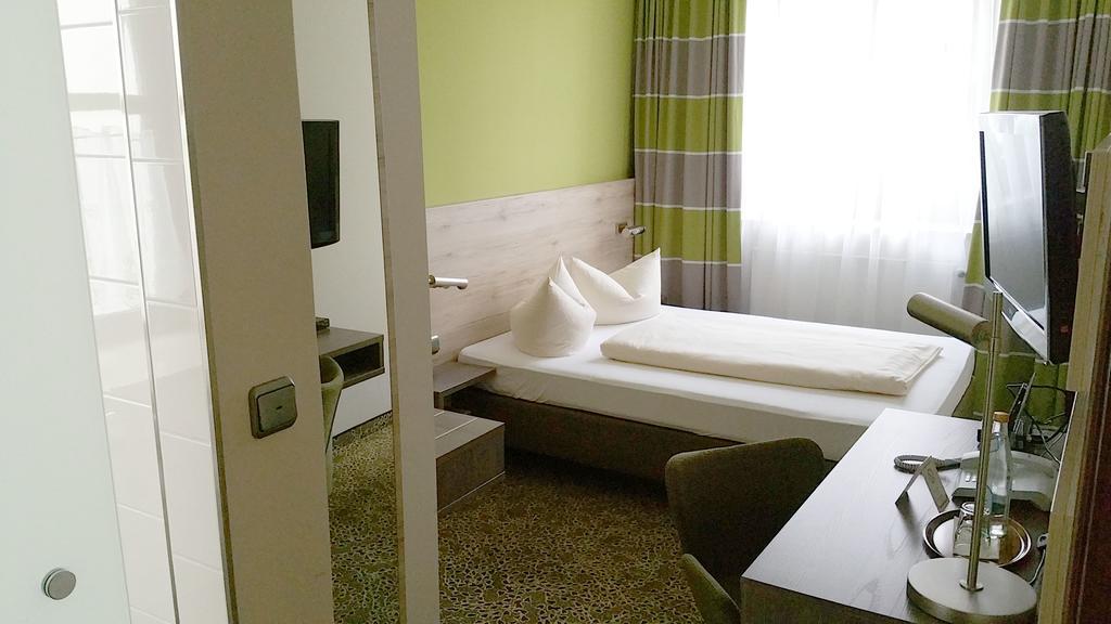 Hotel Mayerhofer Aldersbach エクステリア 写真